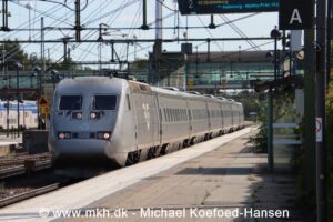 SJ - X2 2016 i Hallsberg d. 19/7-2023. © Michael Koefoed-Hansen